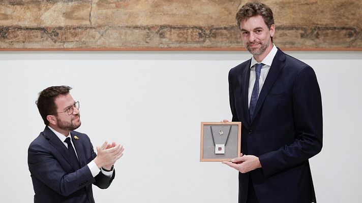Baloncesto en RTVE - Pau Gasol galardonado por la Generalitat con la cruz de Sant Jordi
