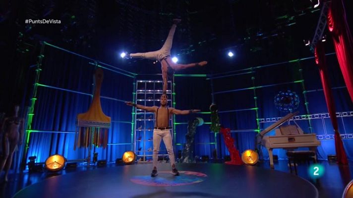 Punts de vista - Acrobàcies de la mà del duo AXN