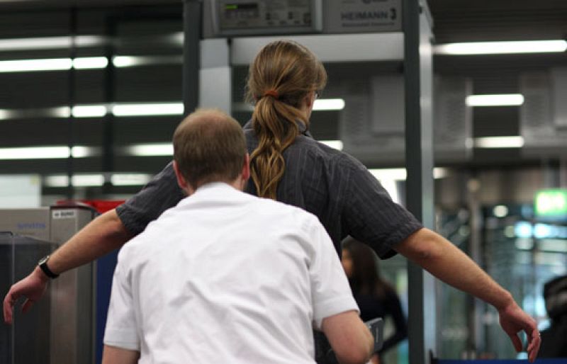 EE.UU. endurece los controles en sus aeropuertos