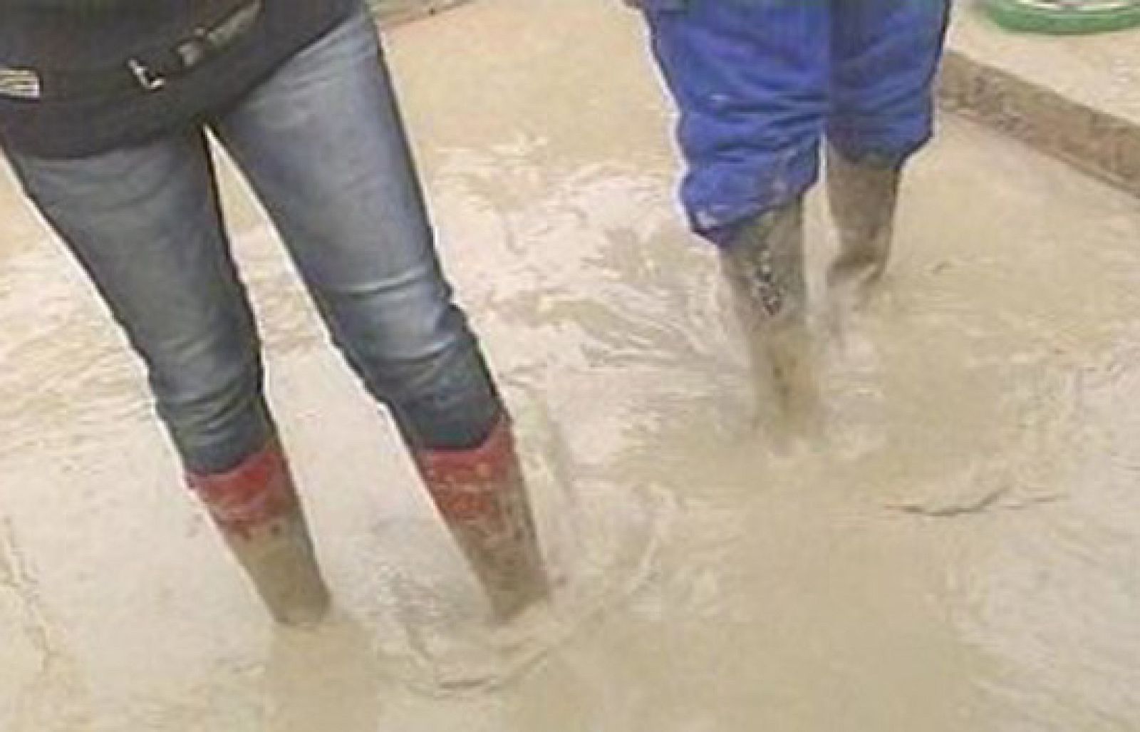 España Directo - Tras el agua, el barro | Ver