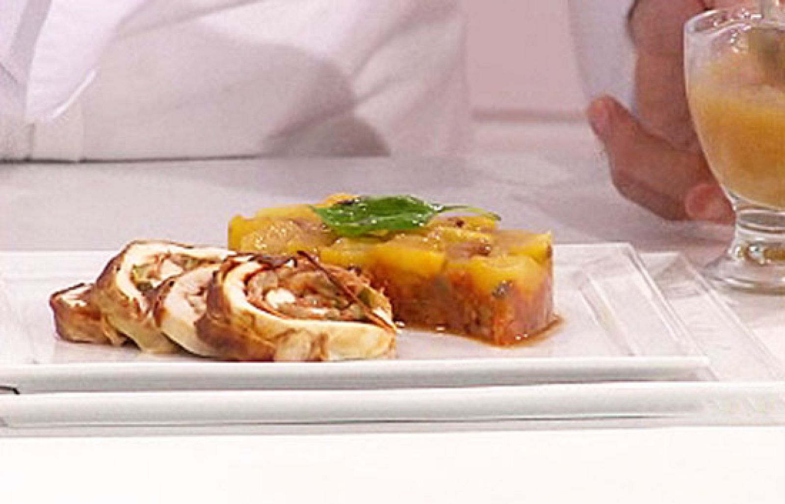 Saber cocinar - Pechugas de pollo rellenas - RTVE Cocina | Ver