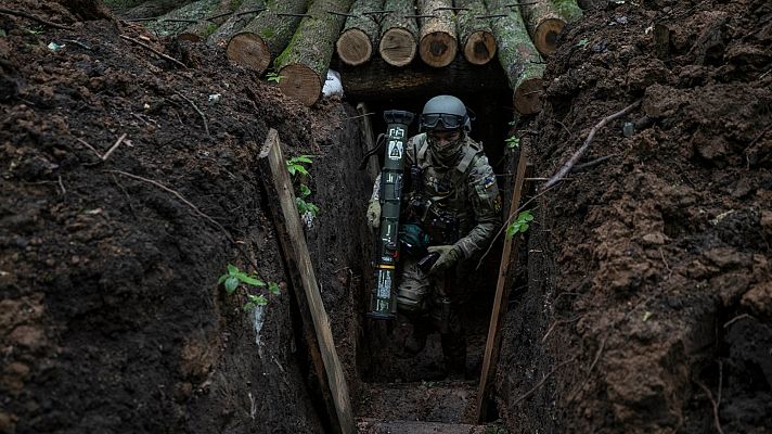Telediario 1 - La vida en el frente de Jersón: "A veces no paran de disparar en una hora"