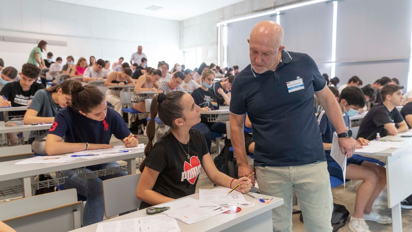 Quejas entre los estudiantes por los exámenes de EBAU en Madrid y Castilla-La Mancha