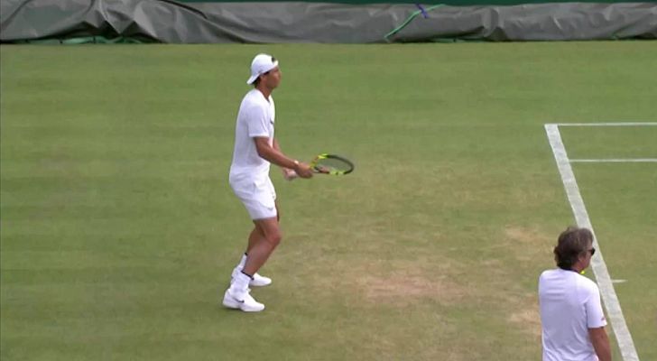 Telediario Matinal - Rafa Nadal vuelve a entrenar para preparar Wimbledon