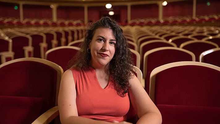 Página Dos - Lidia García nos redescubre la copla