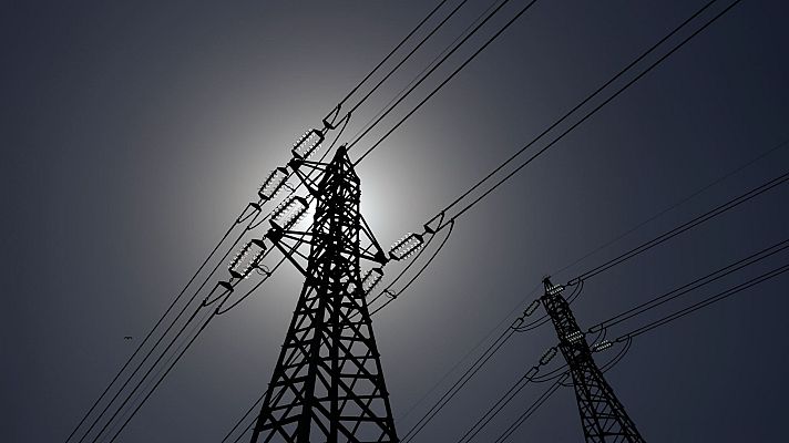 La tarde en 24h - La aplicación del tope del gas no supone una rebaja inmediata en la factura de la luz