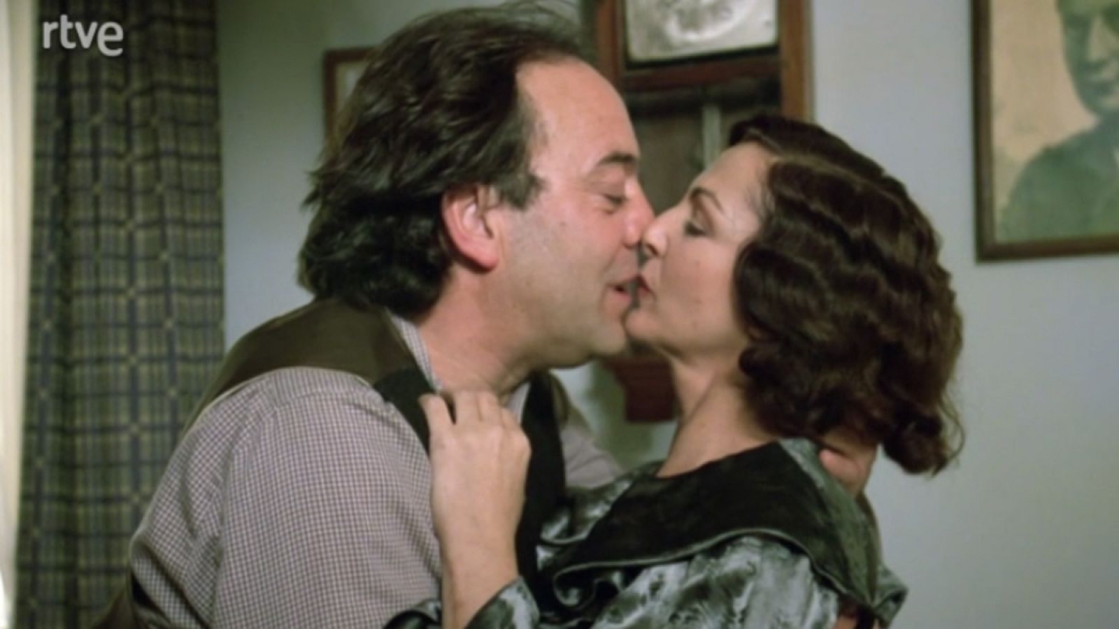 La banda de Pérez - El coro gregoriano - La banda de Pérez | Ver