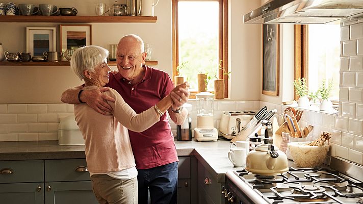 Telediario 1 - Las claves para envejecer feliz del psiquiatra Rojas Marcos