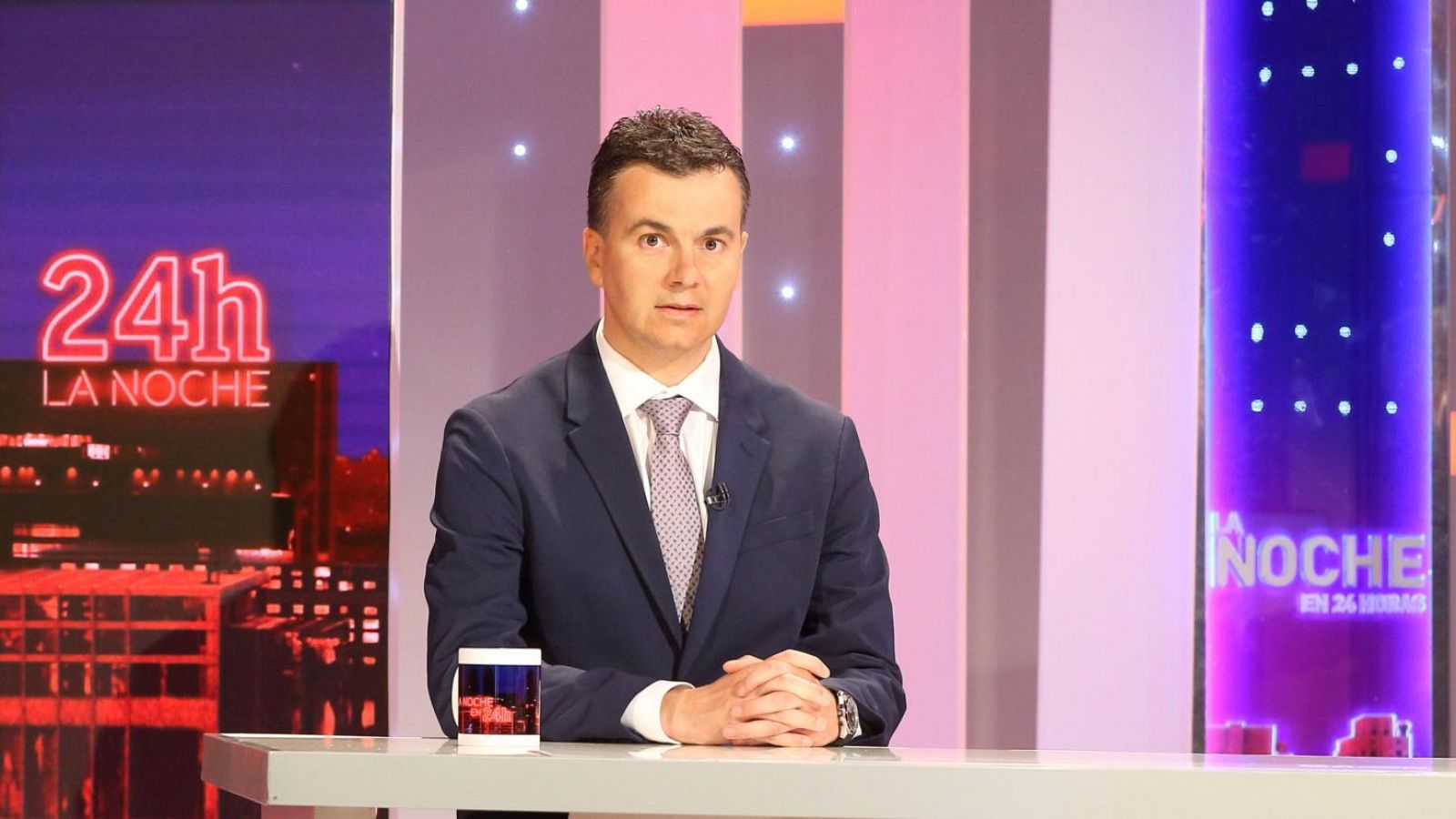 Héctor Gómez (PSOE) acusa a Feijóo de "votar a todo en contra" - La noche en 24h | Ver