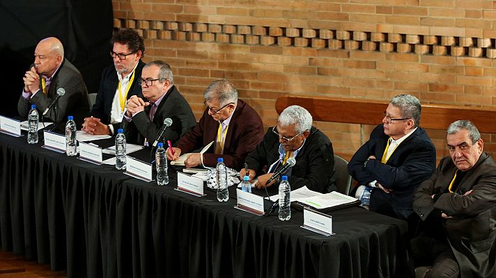 Telediario 1 - Los exlíderes de las FARC reconocen públicamente su responsabilidad