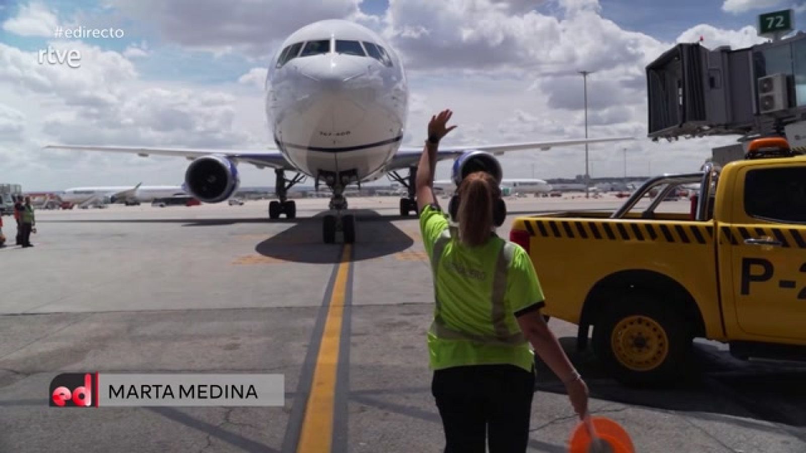 España Directo - #LaTerminal: La labor de los señaleros del aeropuerto
