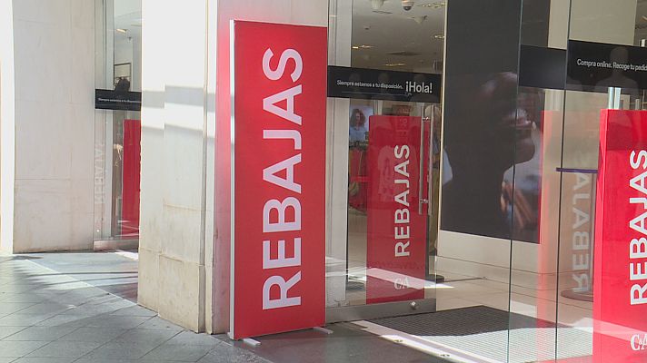 Noticias Andalucía - Comienzan las rebajas de verano