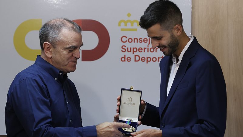 Marc Tur, Medalla de Oro a la Real Orden del Mérito Deportivo por su "compromiso con la igualdad"