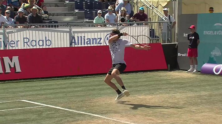 Tenis - ATP 250 Torneo Mallorca. 1ª semifinal: Bonzi - Tsitsipas
