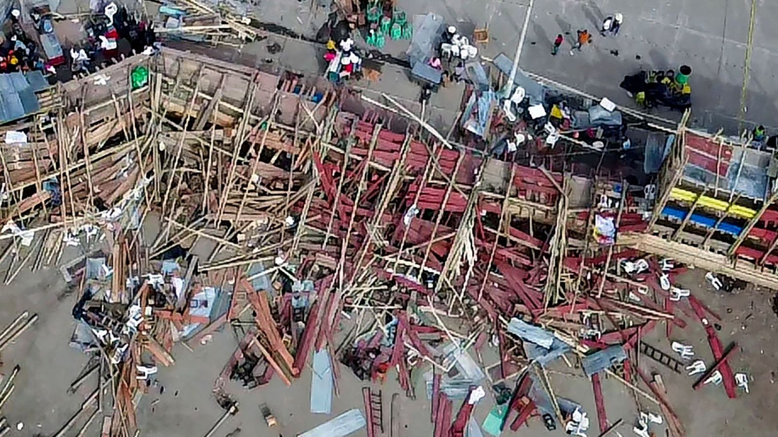 Al menos cuatro muertos por el desplome del palco de una plaza de toros en Colombia