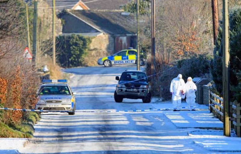 Un policía herido de gravedad en un atentado con bomba lapa en Irlanda del Norte | Ver