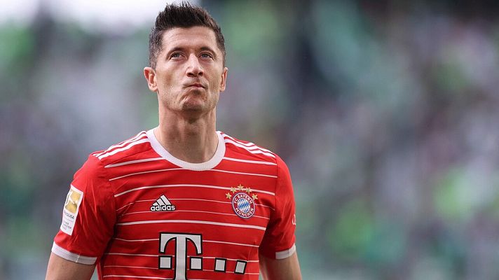 Telediario Matinal - La 'operación Lewandowski' del Barça, camino de ser 'culebrón' del verano