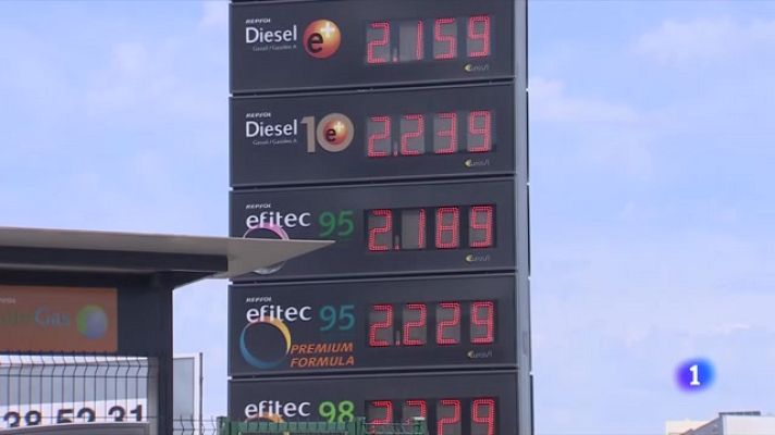 L'Informatiu - El preu de la gasolina baixa després de 9 setmanes