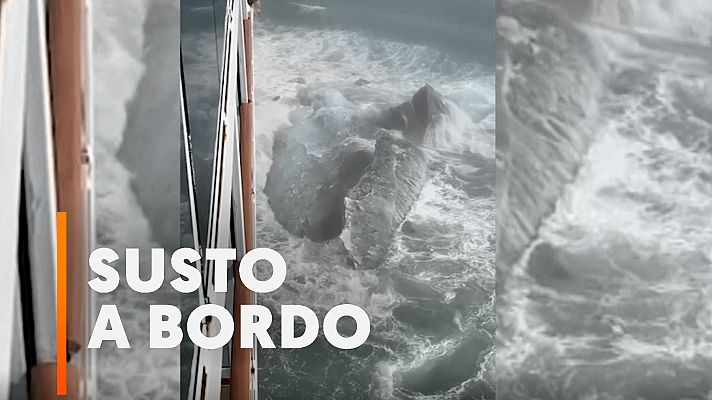 Modo Digital - Un crucero choca contra un iceberg en Alaska