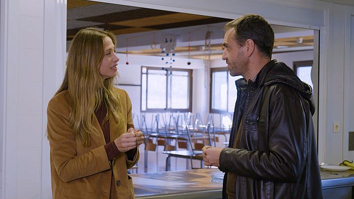 Planeta R - Visitem un menjador que reparteix l'excedent alimentari