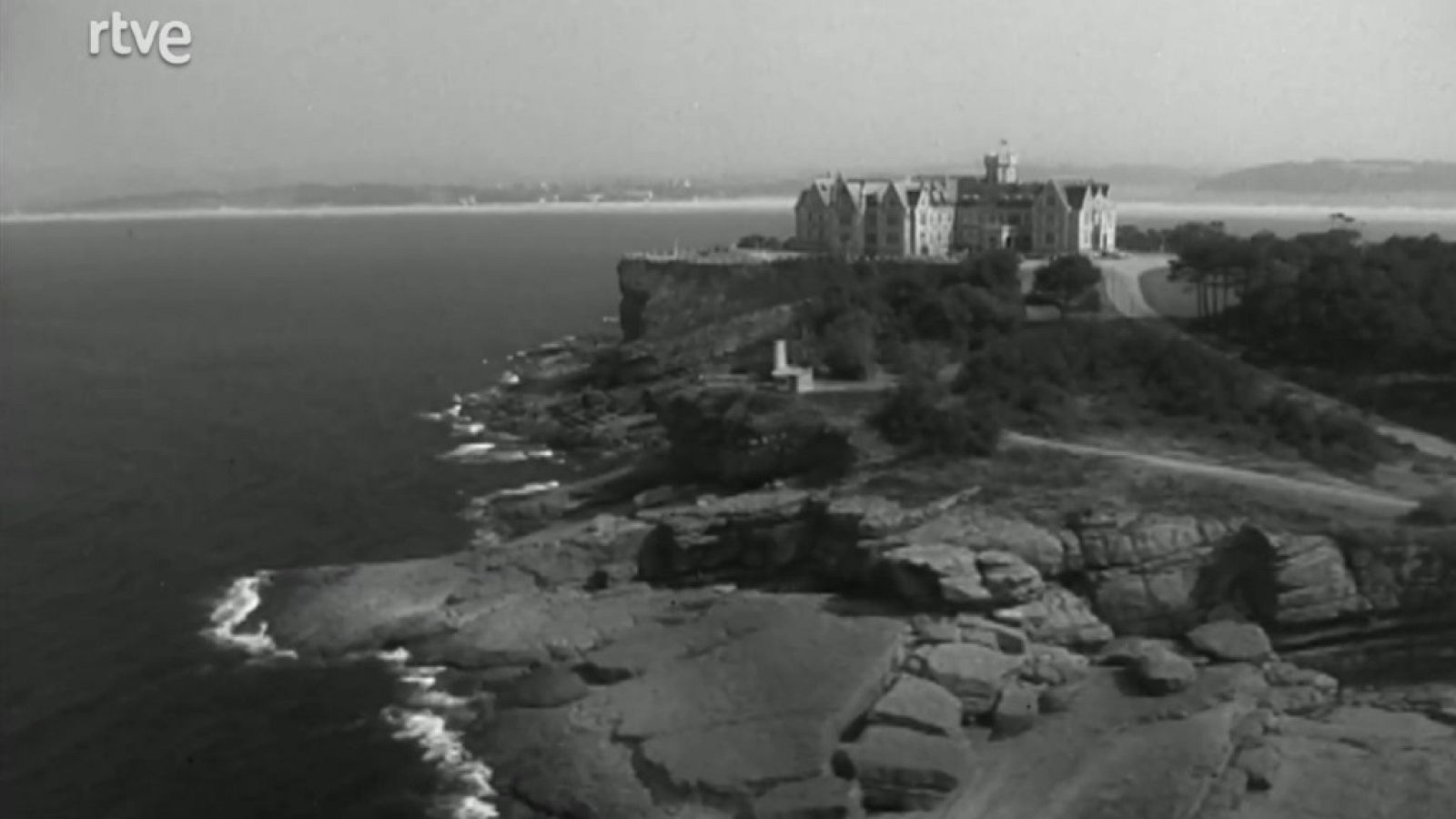 Conozca usted España - Santander, ciudad de verano