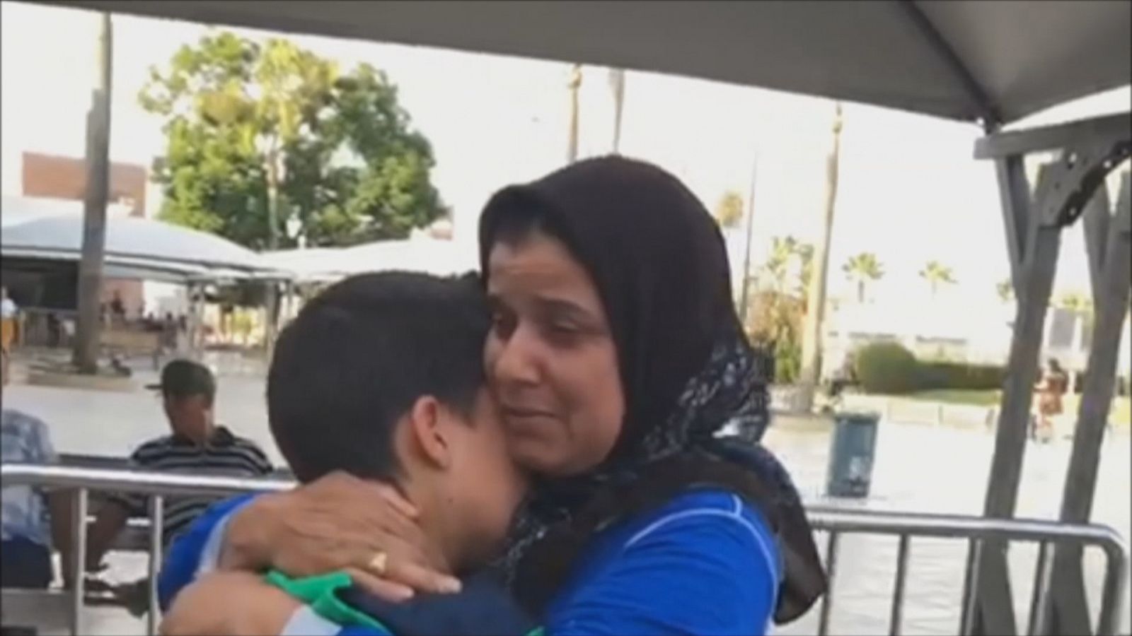 'Tierra de hombres' necesita hogares - Ver ahora