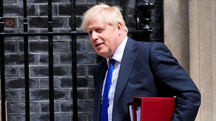 Telediario 1 - Johnson se resiste a dimitir tras la cascada de dimisiones en su Gobierno