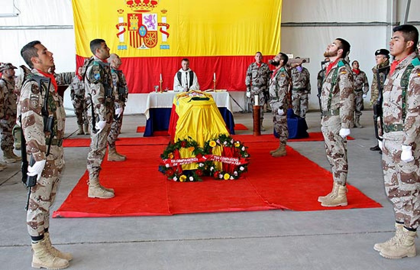 Llega a Zaragoza el cadáver del soldado fallecido en Afganistán | Ver