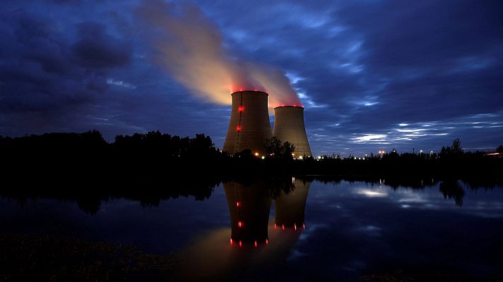 Telediario 2 - Varias organizaciones ecologistas recurrirán ante la justicia la inclusión de la nuclear y el gas como energías verdes