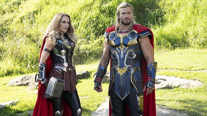 Nathalie Portman deslumbra en Thor: "Tengo el trabajo más afortunado, estúpido e increíble' | Ver