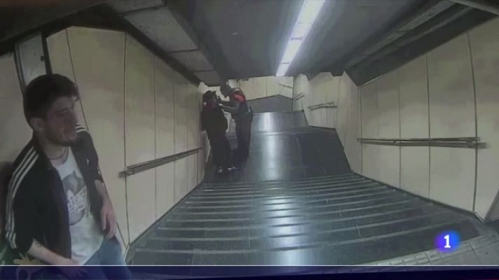 L'Informatiu - A judici tres joves per una agressió homòfoba al metro de Barcelona l'any 2019