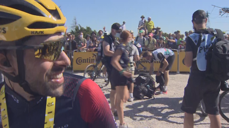 Tour 2022 | Castroviejo: "Seguimos teniendo a tres delante"