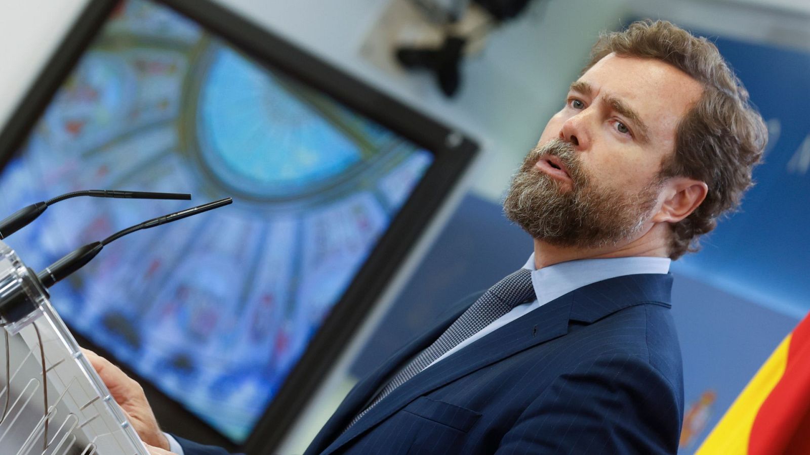 Espinosa de los Monteros (Vox): "Los operadores van a trasladar las medidas del Gobierno a los precios" - Ver ahora