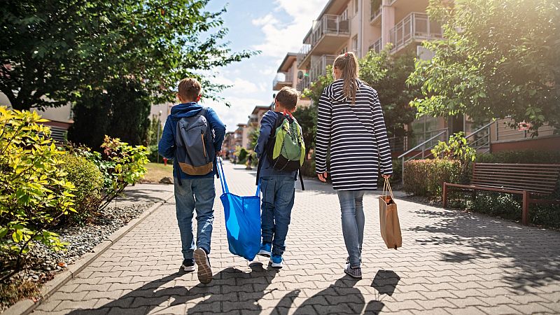 Las familias pierden poder adquisitivo y pagan 3.000 euros más de media por la subida de precios de alimentos y energía