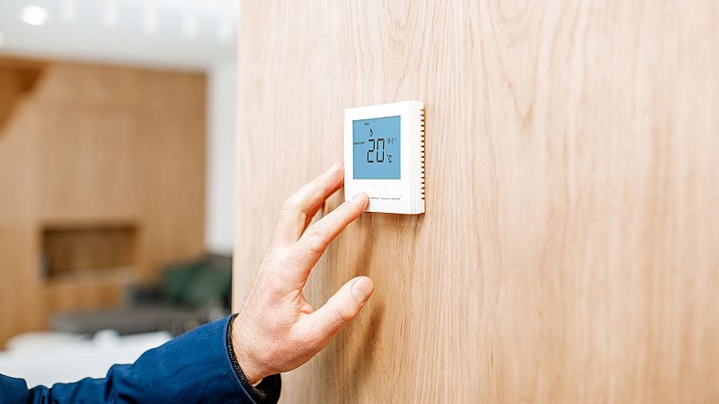 Bruselas propone limitar el uso del aire acondicionado y la calefacción ante un probable corte de gas ruso