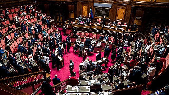 Telediario 1 - Incertidumbre en Italia tras la renuncia del presidente a la dimisión de Mario Draghi