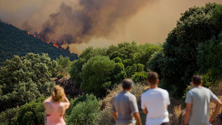 Informativo 24h - Más de 3.000 evacuados por el incendio de Mijas