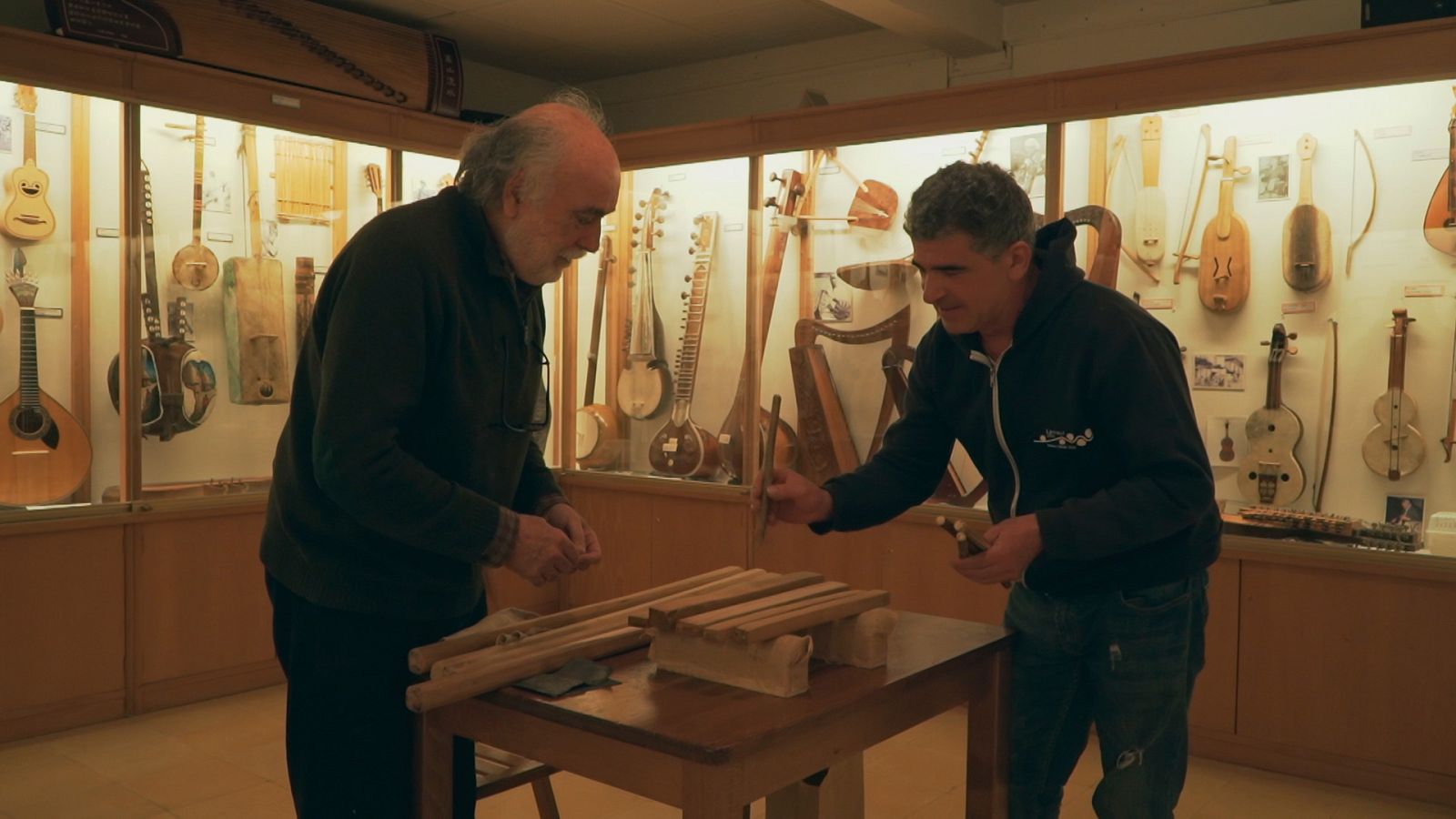 Ruralitas - Larraul (Guipuzkoa) y San Nicolás del Puerto (Sevilla) - ver ahora