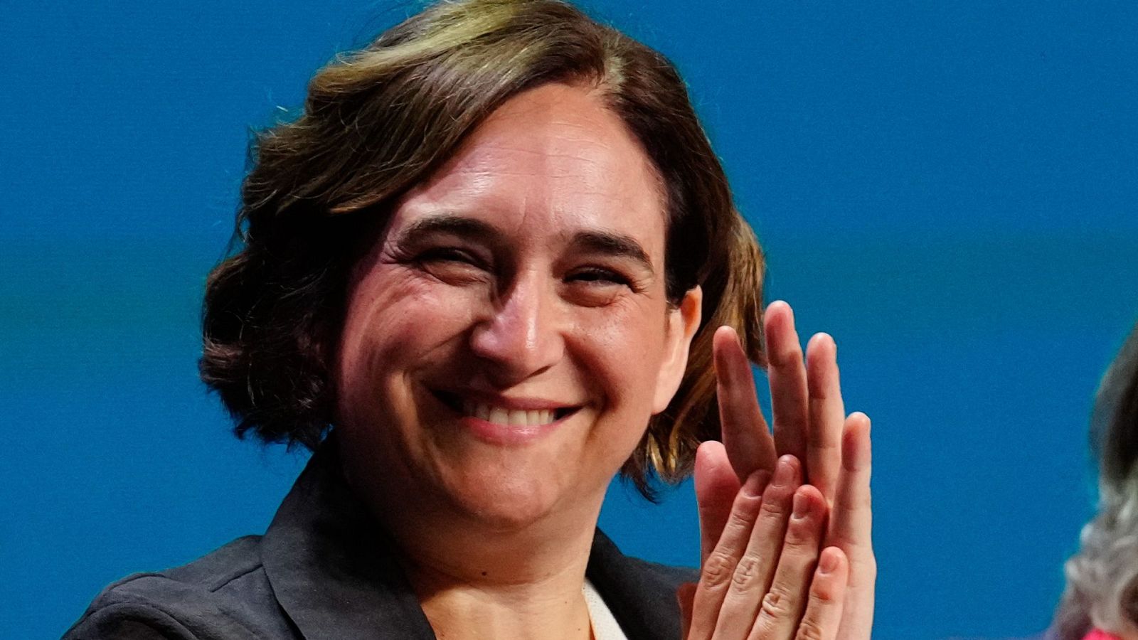 Ada Colau: "En un contexto de crisis, el proyecto 'Sumar' de Yolanda Díaz es lo que se necesita" - Ver ahora