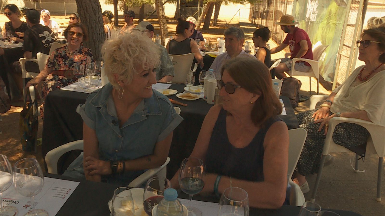 Comando al sol - El verano es una fiesta - Ver ahora