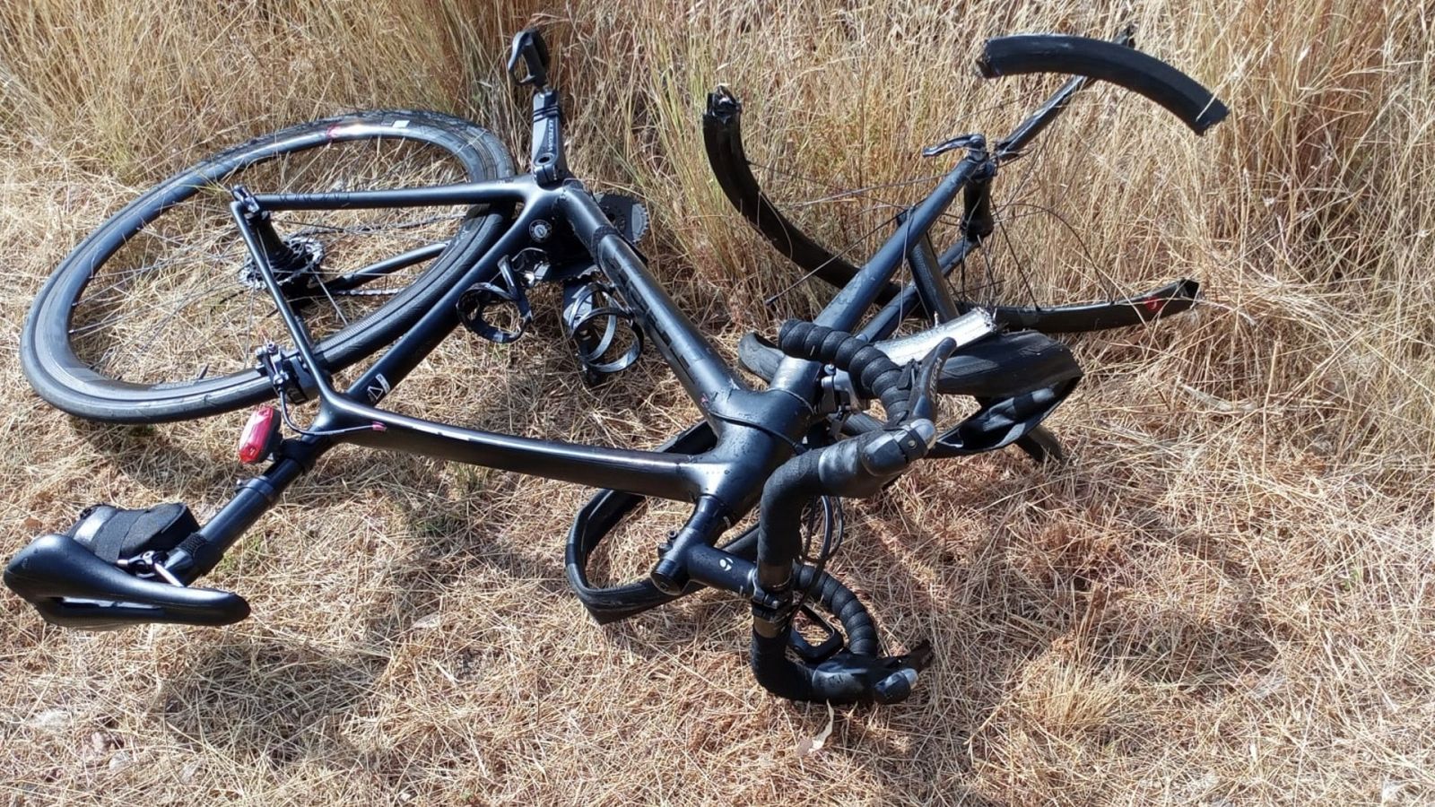 Mueren dos ciclistas en Almería atropellados por un conductor que cuadriplicaba la tasa de alcoholemia