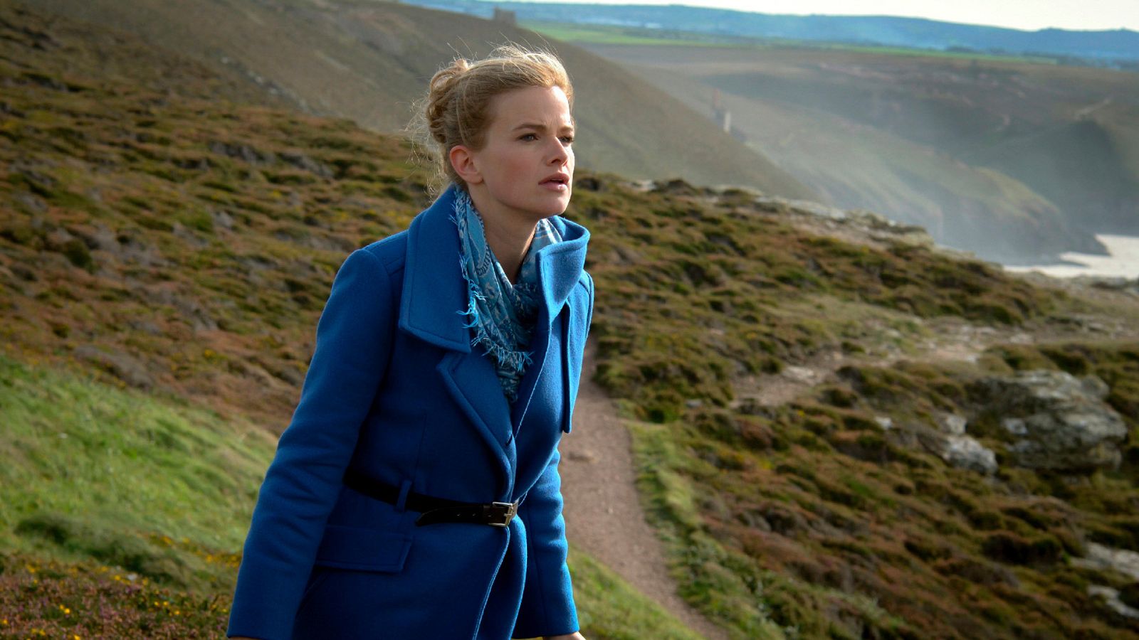 Sesión de tarde - La mujer del acantilado - Ver ahora