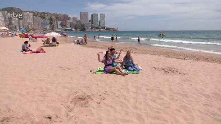 Aquí la Tierra - Un paseo por la playa de Benidorm