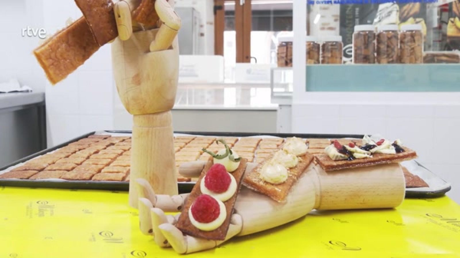 Aquí la Tierra - Hojaldre caramelizado, un dulce de cinco estrellas