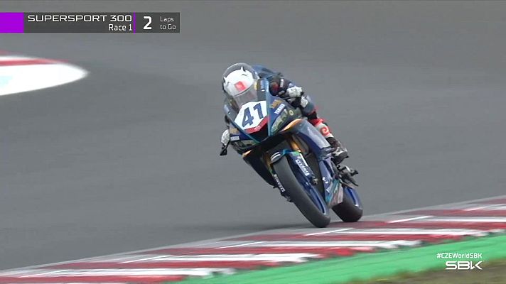 Motociclismo - Cto. del Mundo Superbike. World Supersport 300 1ª carrera