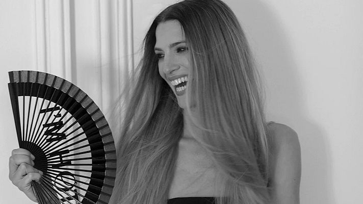 Flash moda - Abanicos joya, los preferidos de las famosas en verano