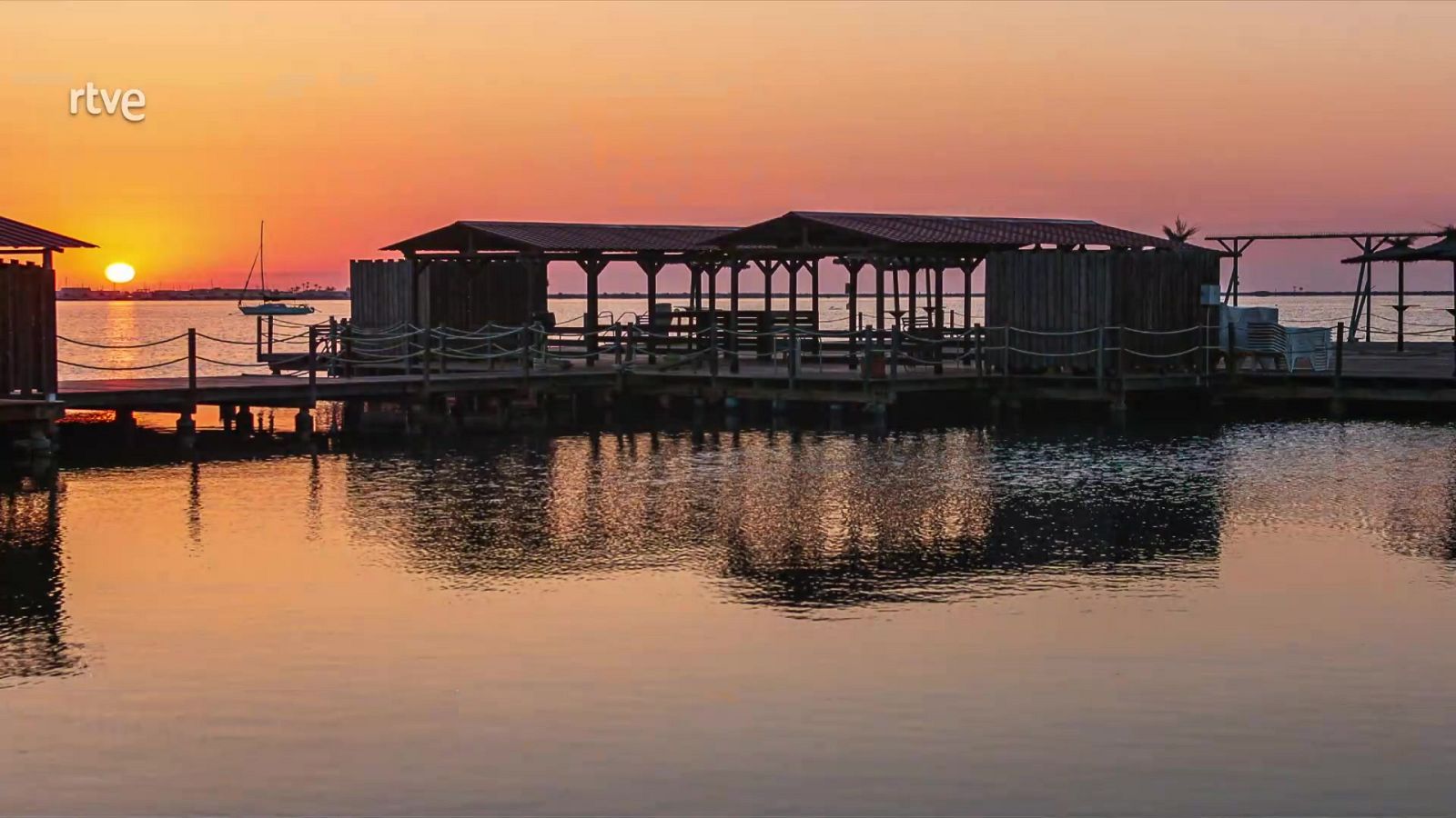 Temperaturas máximas altas en la mayor parte del país. Intervalos de viento fuerte en puntos de Canarias - ver ahora