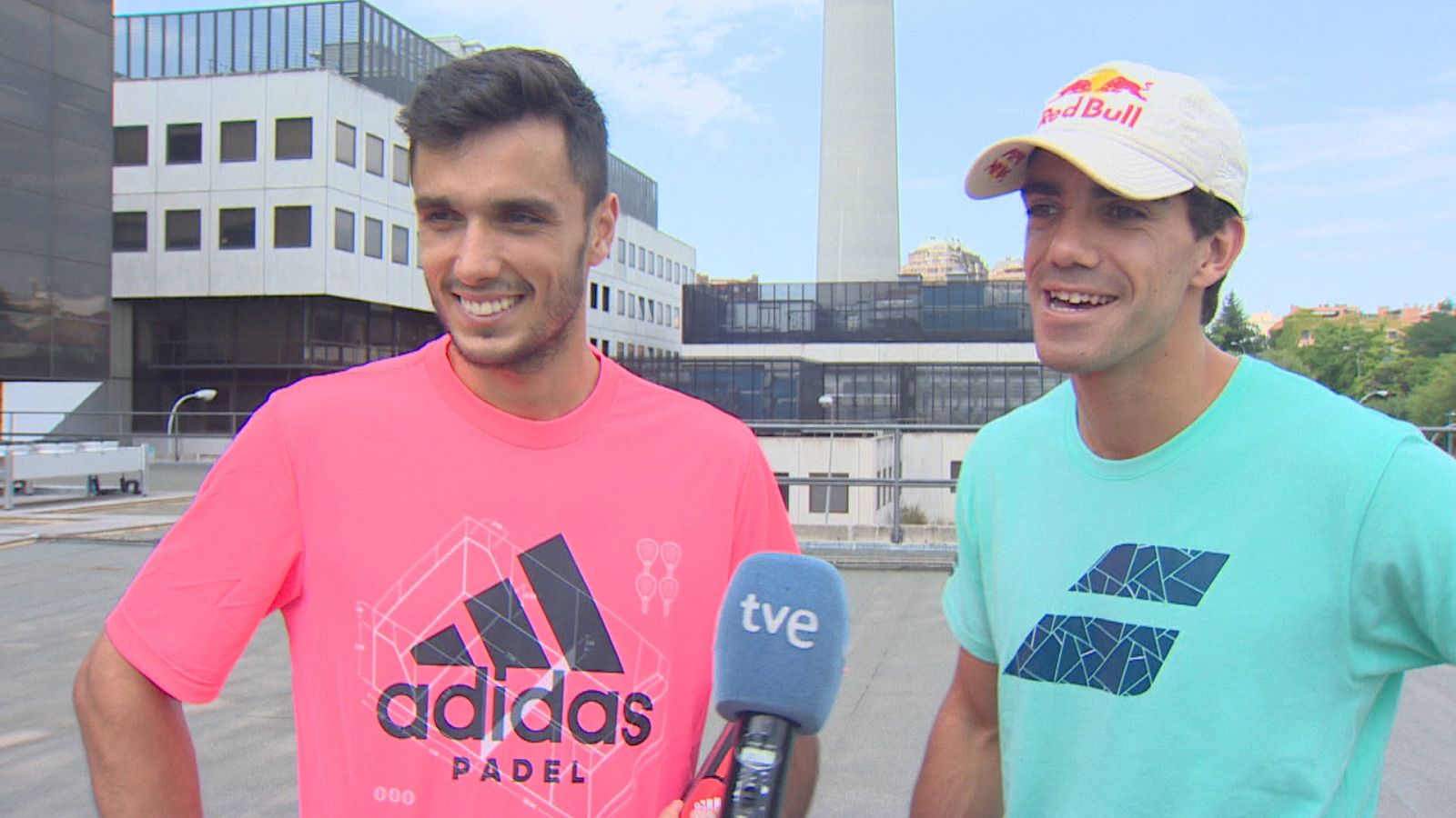 Pádel | Ale Galán y Juan Lebrón, los nº 1 del mundo, a por la victoria en el Madrid Premier -- Ver ahora