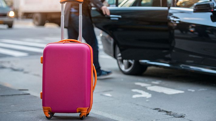 La hora de La 1 - El taxi lucha contra la competencia desleal y el intrusismo