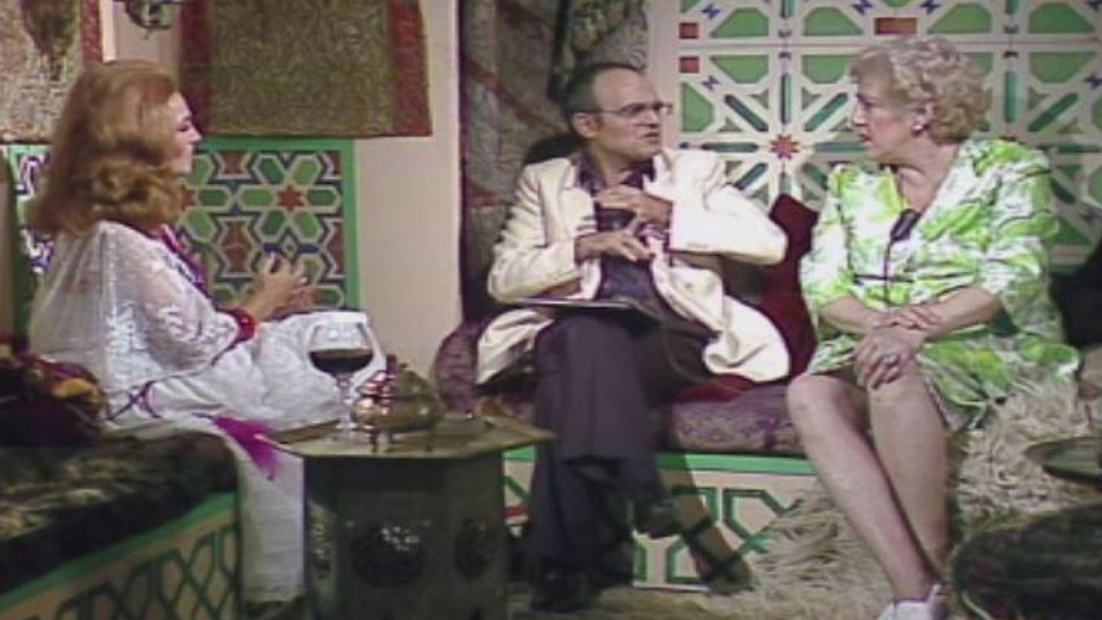 Arxiu TVE Catalunya - Terenci a la fresca - Mary Santpere i Sara Montiel